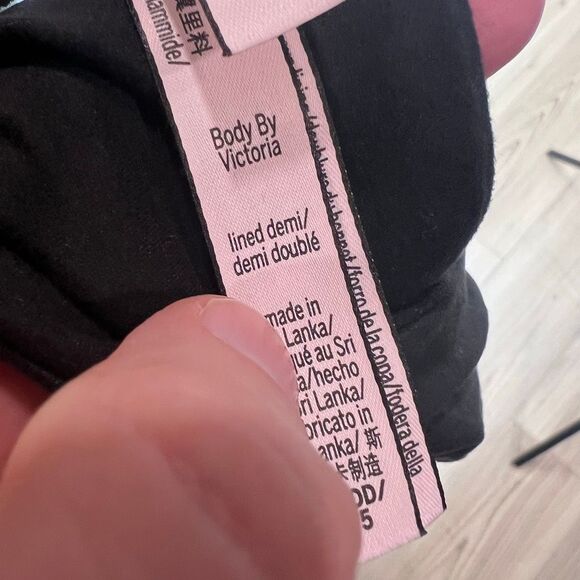 Victoria’s Secret Body by Victoria Lined Demi Front-Close Lace Racerback Bra 34D - Picture 8 of 10